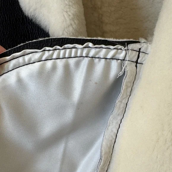 Alice + Olivia Black Leather Jacket with Cream Shearling Lapel - Picture 9 of 10